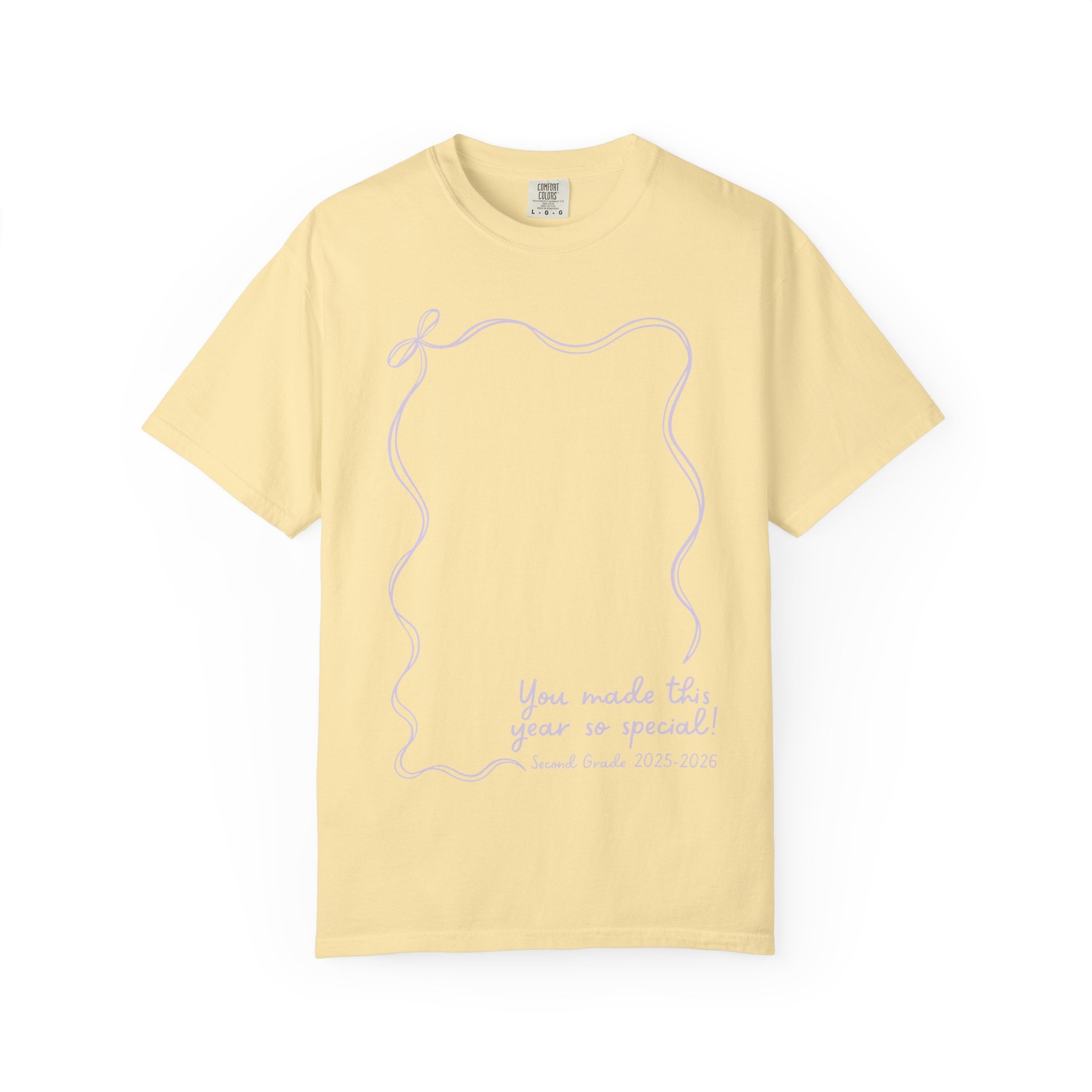 Celebrate the end of the school year with this 2nd Grade Autograph T-Shirt, a teacher wearable keepsake featuring a space for students' signatures and heartfelt messages, perfect for teacher apprecia.