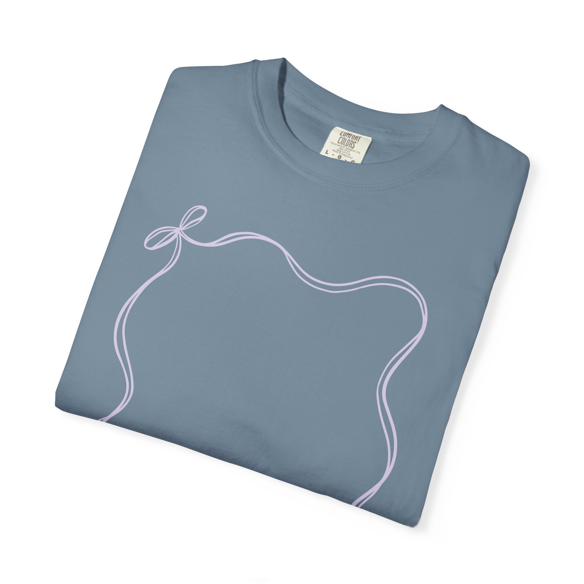 A colorful teacher T-shirt with a simple white autograph outline design, perfect for year-end keepsakes and teacher appreciation, made from soft, comfortable fabric for school celebrations.